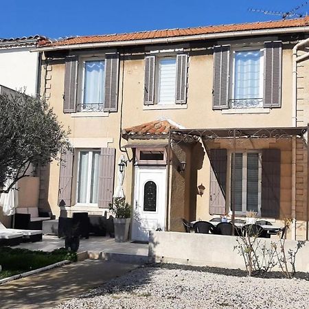 Maison Maloya 2 Chambres Avec Jardin Cavaillon Luaran gambar